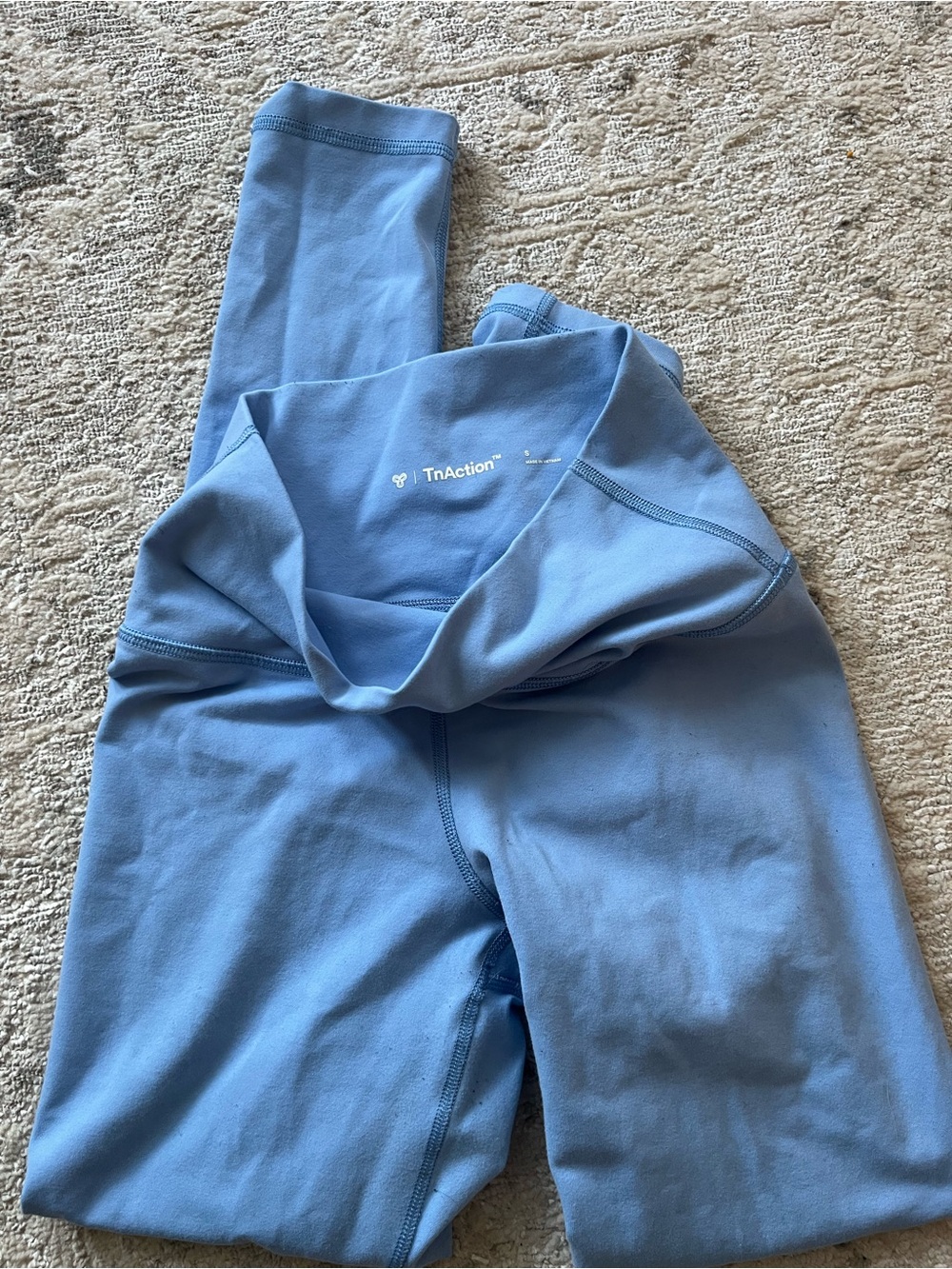 Aritzia TNA leggings